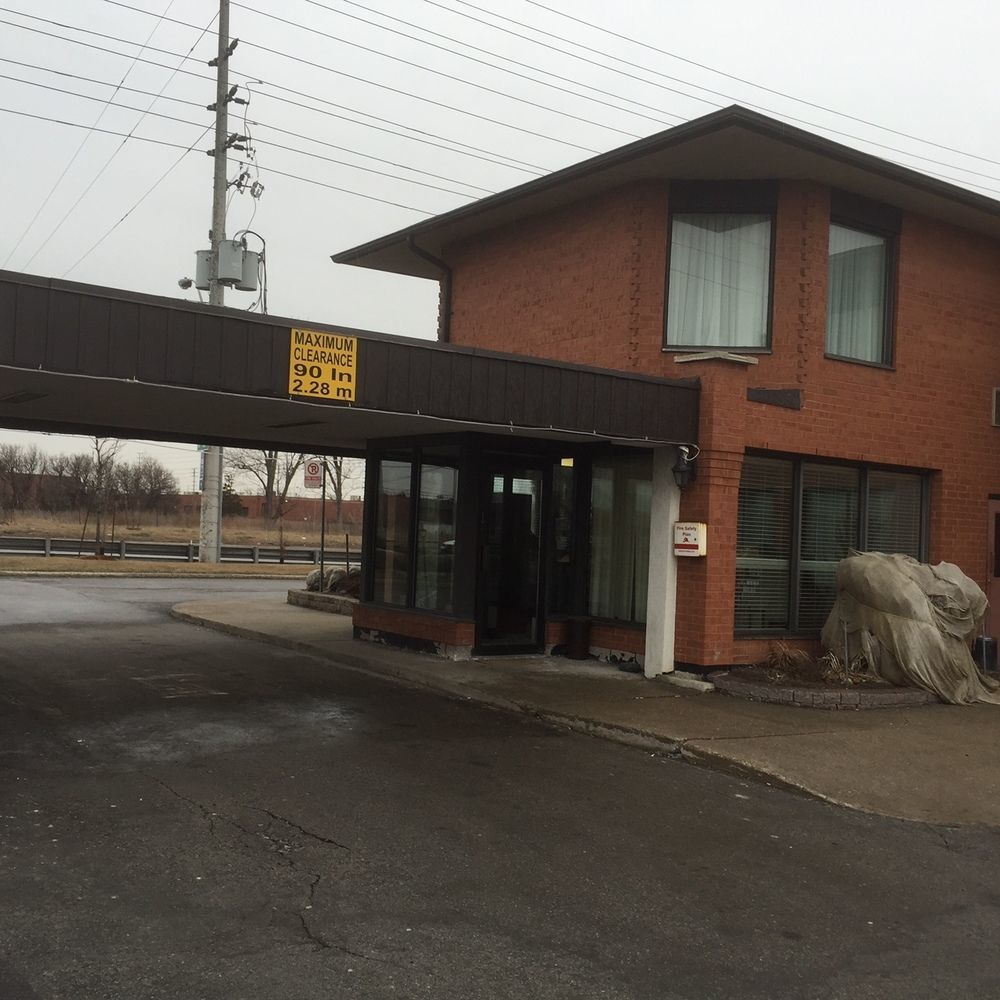 White Knight Motel Брамптън Екстериор снимка