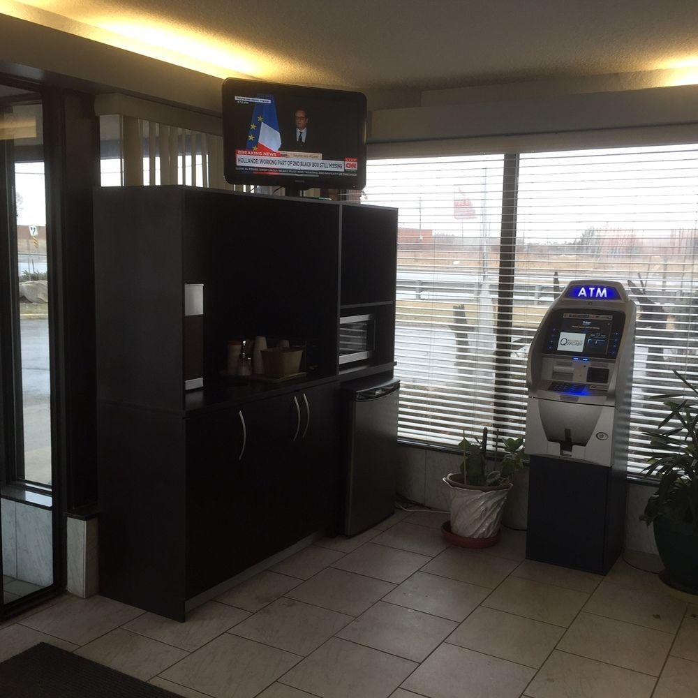 White Knight Motel Брамптън Екстериор снимка