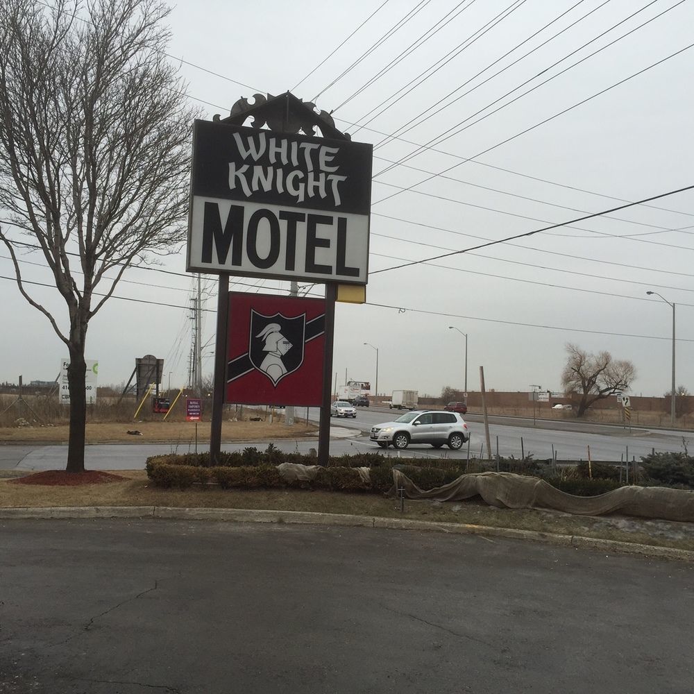 White Knight Motel Брамптън Екстериор снимка